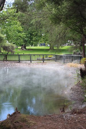 Kuirau   Park  1